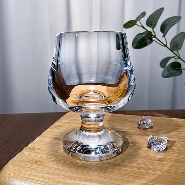 Cocktail Glass - Image 4