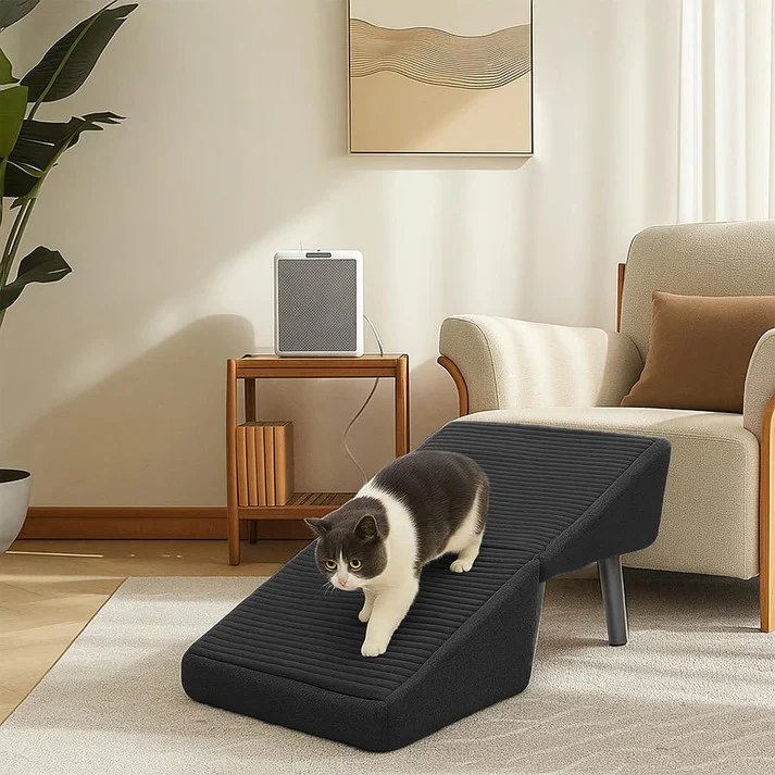 2-in-1 Convertible Dog Ramp and Step Stool - Image 6