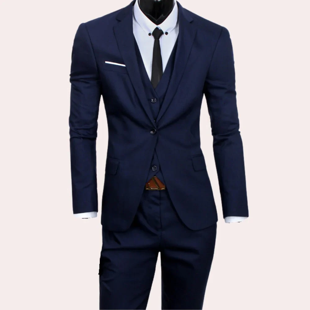 3-Piece Men's Suit - Image 3