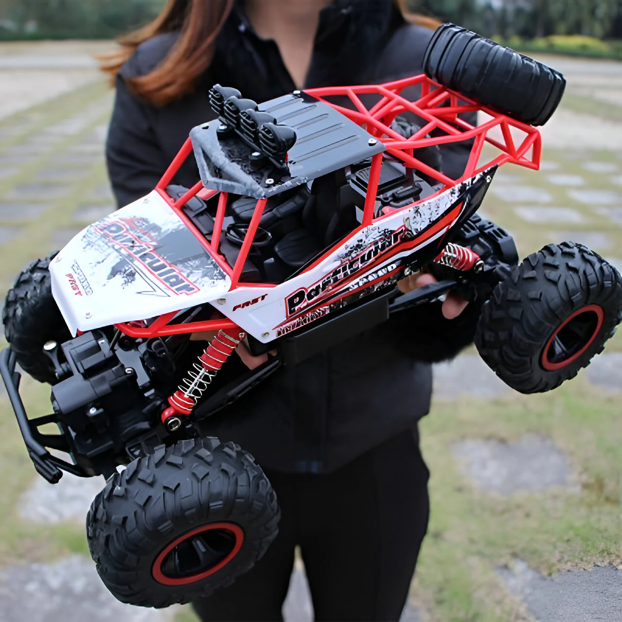 4×4 Rock Crawler Monster Truck - Image 3