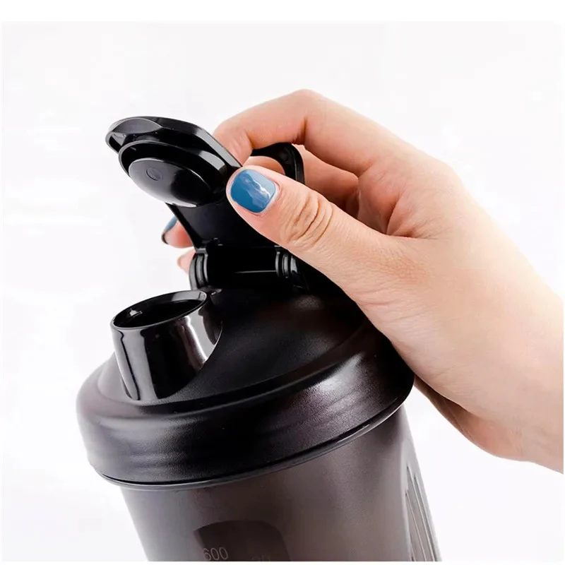 600ml Leak-Proof Protein Shaker Bottle with Mixing Ball - Image 2