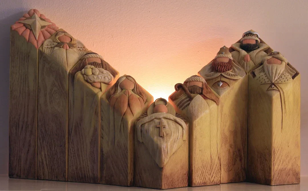 9pcs Heaven Nativity Tree Pillar Statues - Image 3