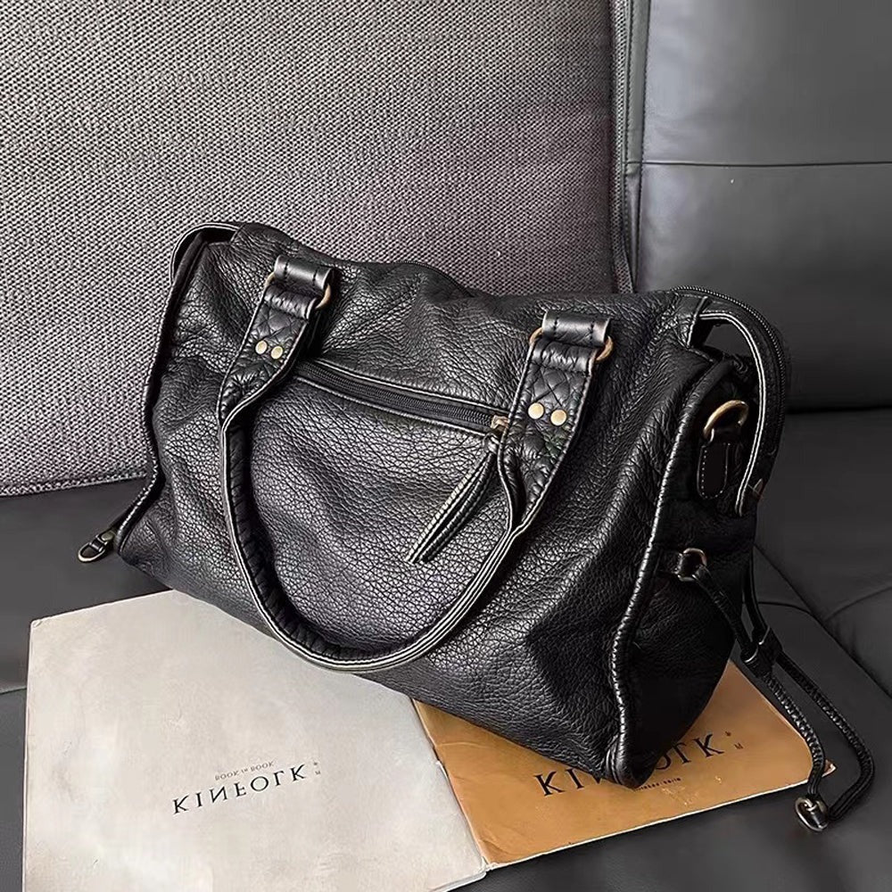 Black Handbag for Classes - Image 5