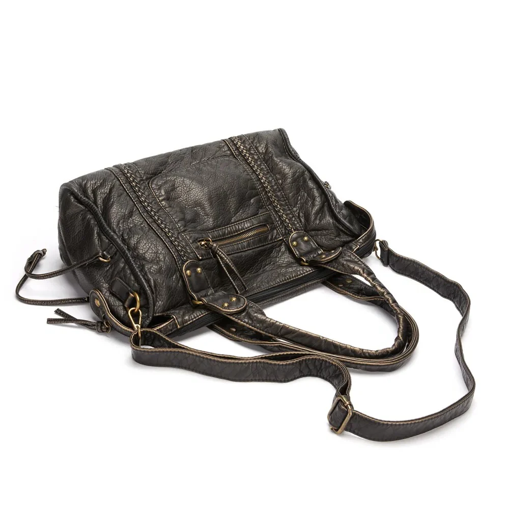 Black Handbag for Classes - Image 8