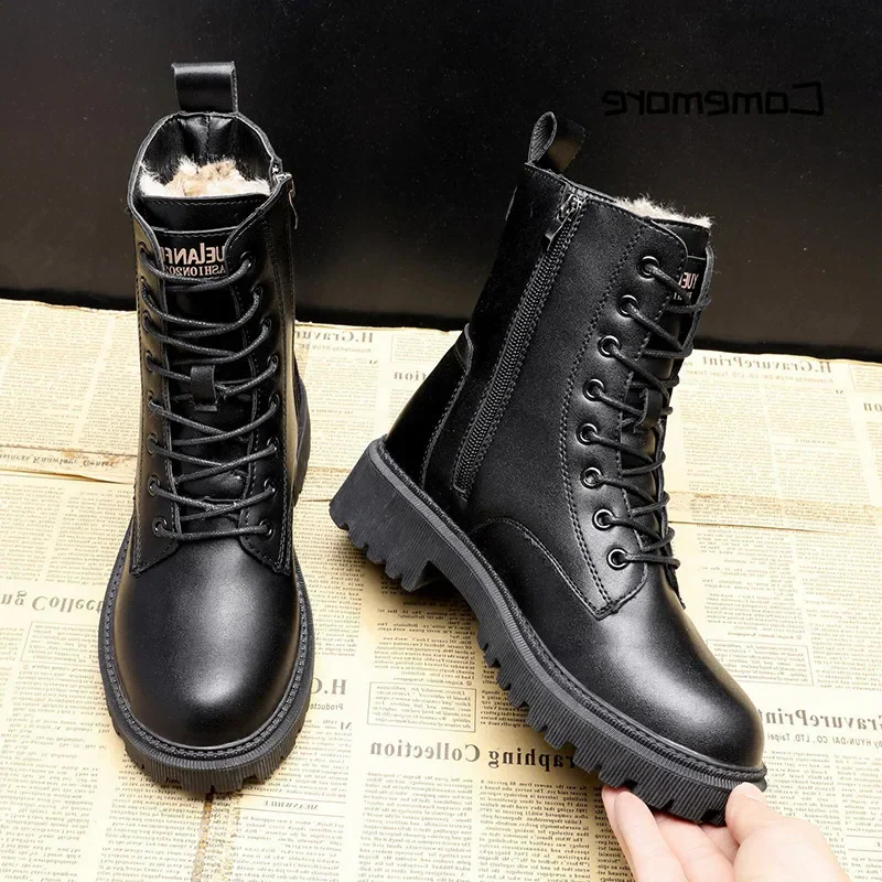Stylish and durable black leather winter boots - Image 3