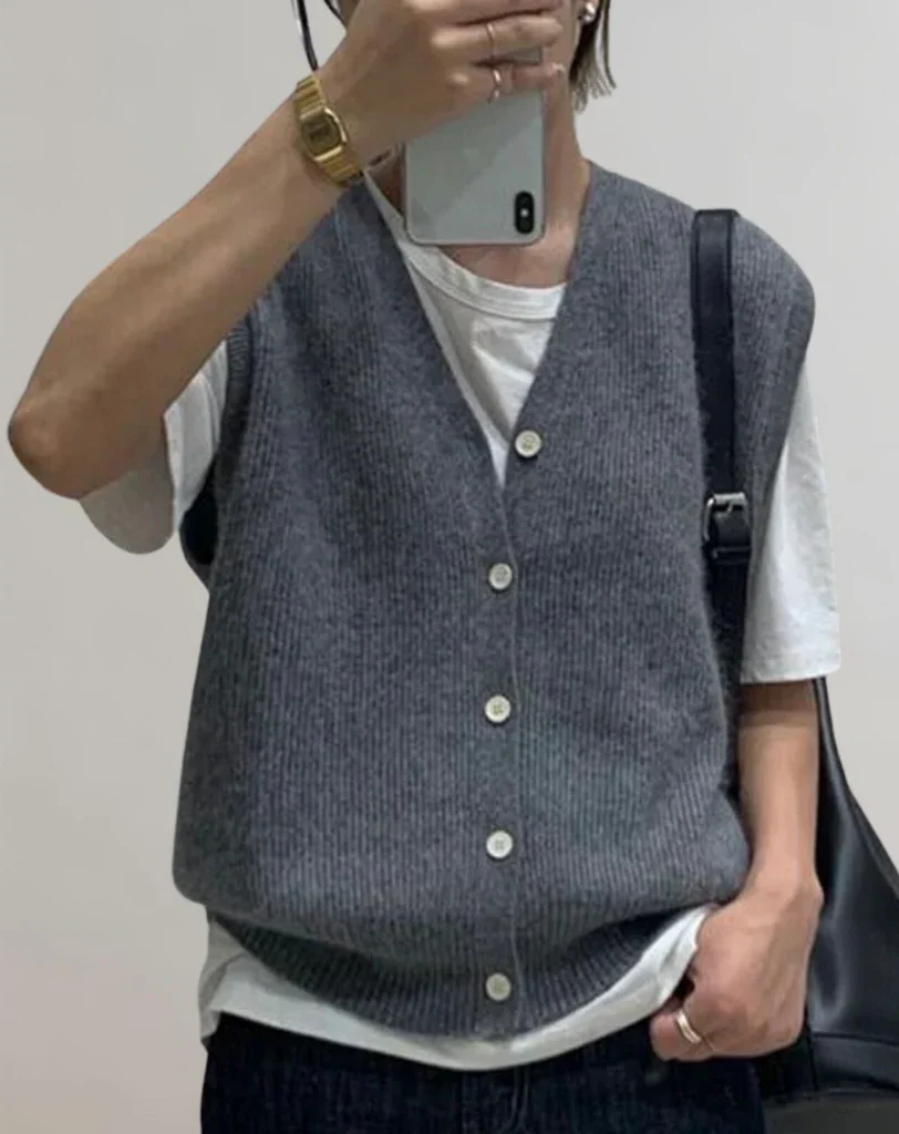 Casual knitted waistcoat with button placket - Image 3