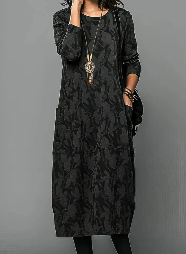 Casual Winter Dress For Women With Round Neckline and Warm Fabric - Image 4