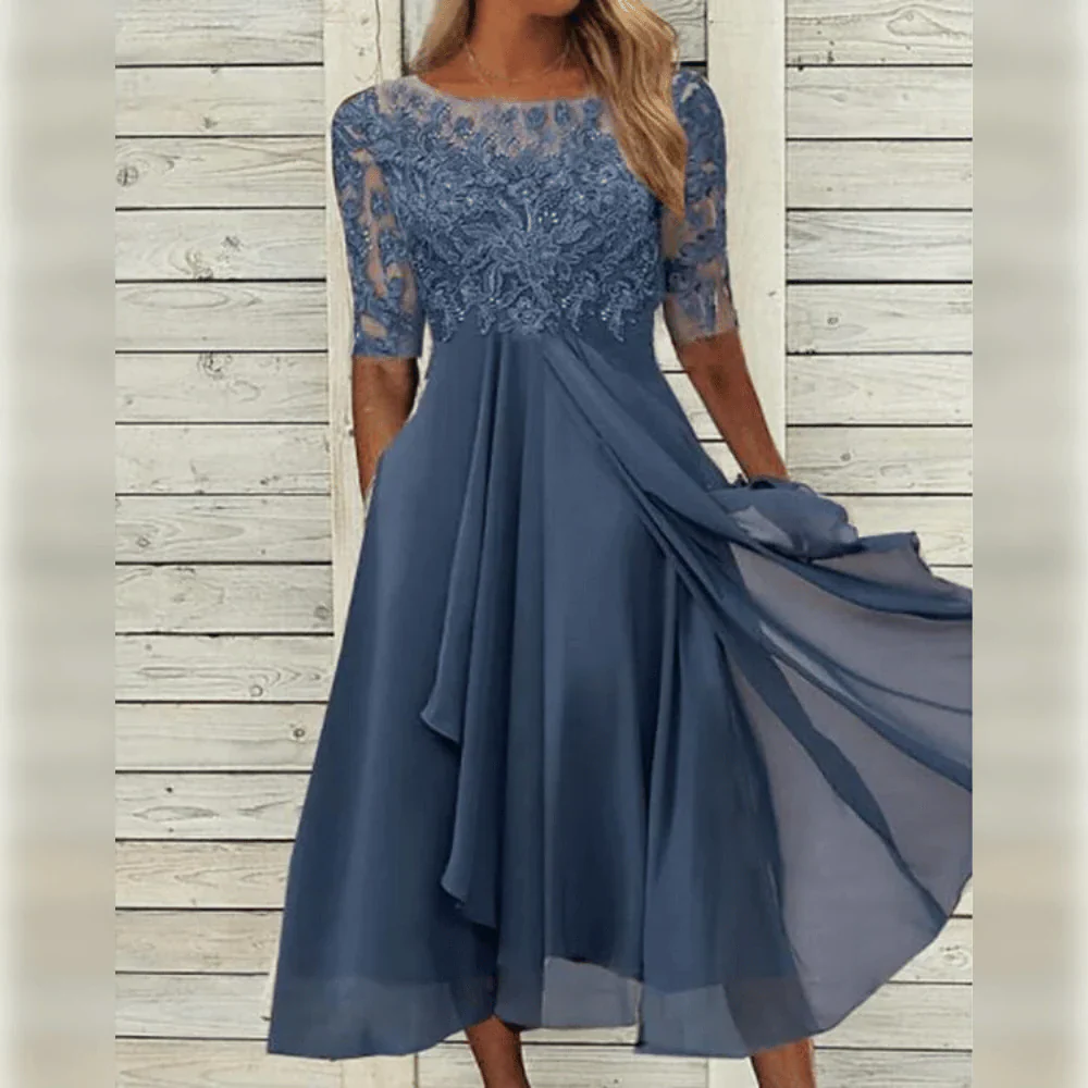 Chic and Comfortable Dress - Image 2