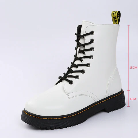 Comfortable boots with laces and a zipper - Image 5
