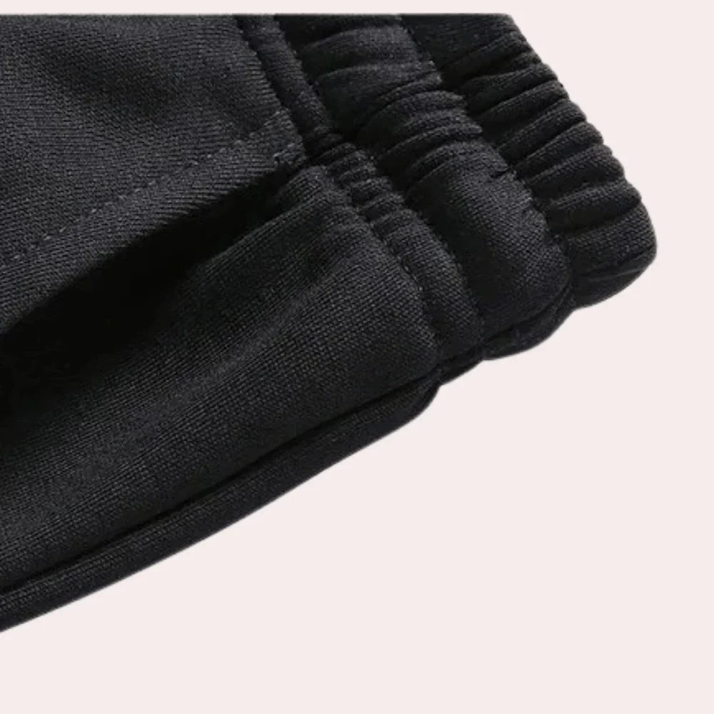 Comfortable Men's Tracksuit - Image 4