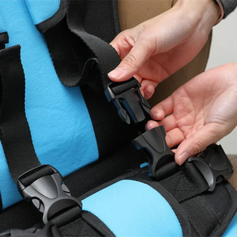 Compact Child Travel Seat - Image 8