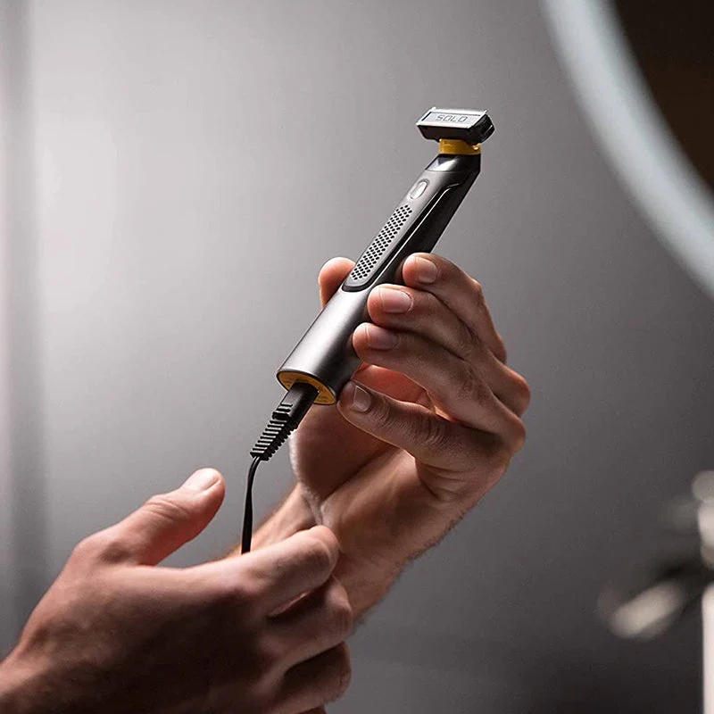 Cordless rechargeable precision shaver - Image 4