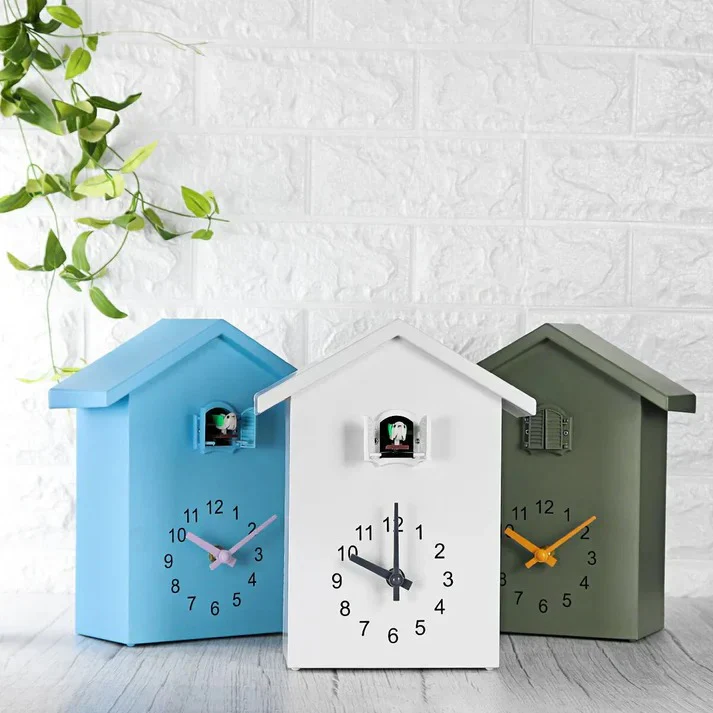 Cuckoo Clock with Decorative Design - Image 5