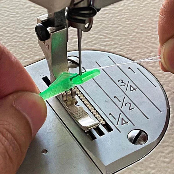 Easy Threader - Fish Type Sewing Machine Needle Threader - Image 3