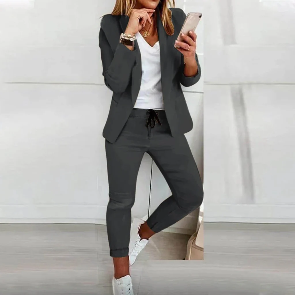 Elegant and Comfortable Blazer Set - Image 5