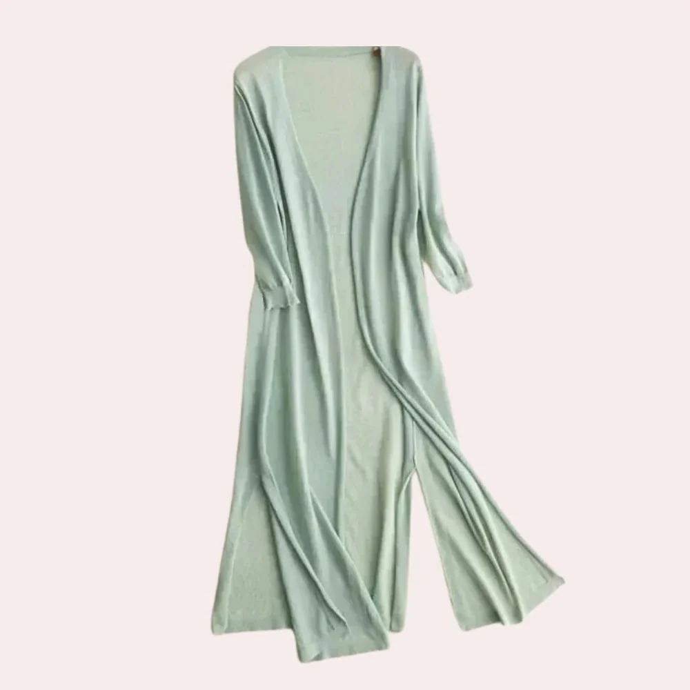 Elegant and Lightweight Women's Vest - Image 10
