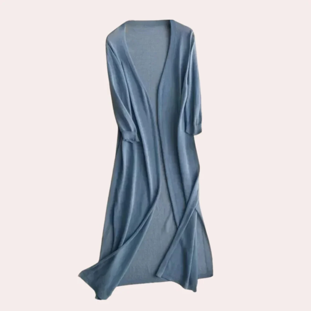 Elegant and Lightweight Women's Vest - Image 4