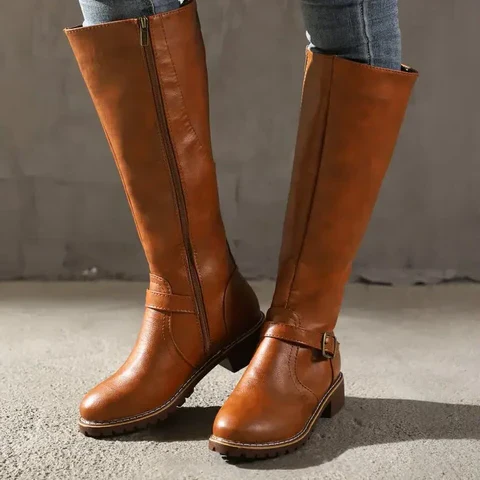 Elegant leather boots – trendy women's boots for every occasion - Image 4