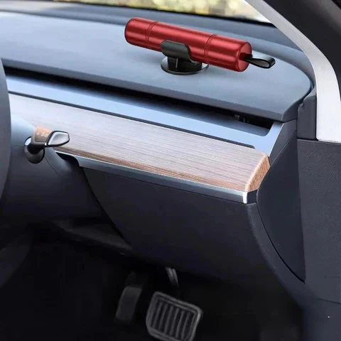 Car Escape Tool for Emergencies - Image 5