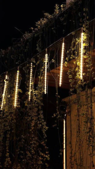 LED Dripping Icicle Lights - Image 7