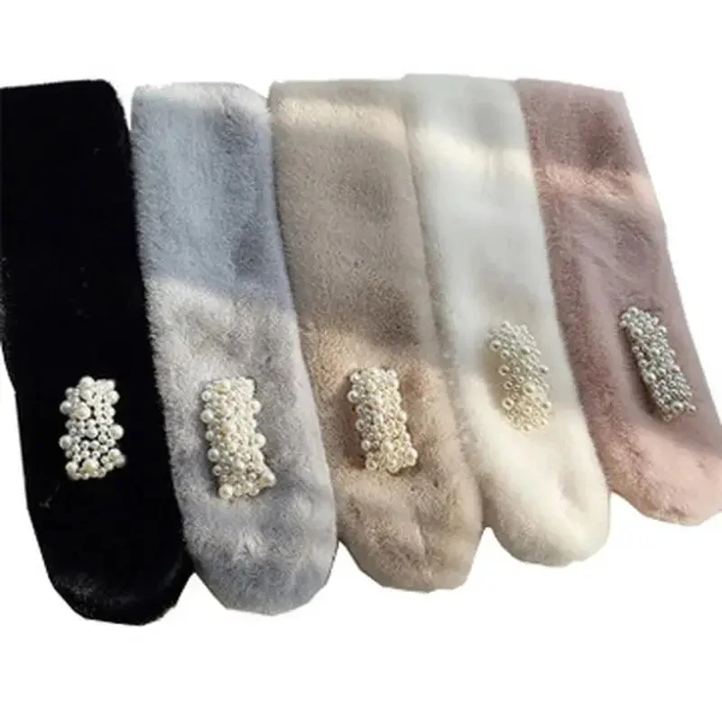 Luxury Faux Fur Pearl Winter Scarf - Image 2