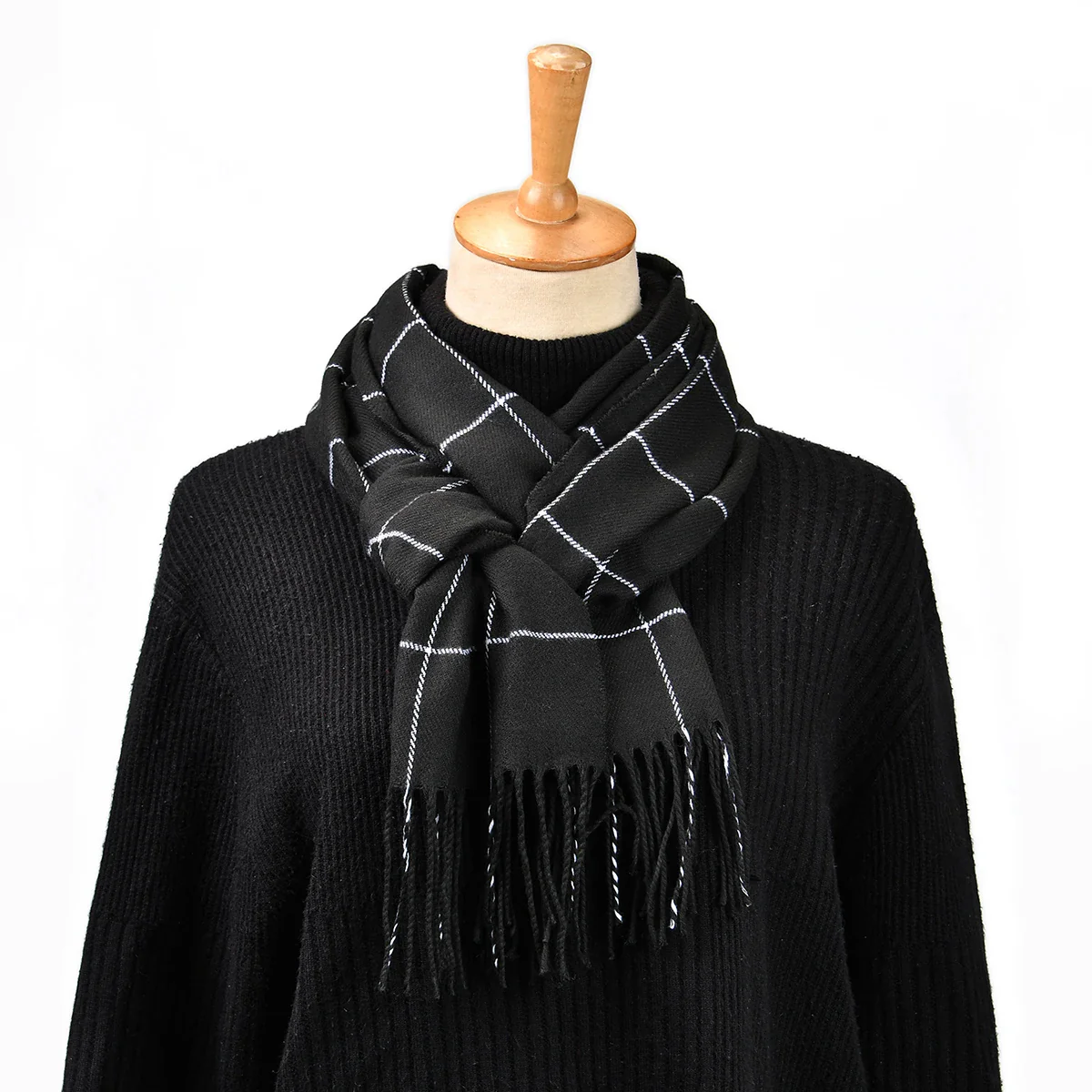 Luxury Plaid Cashmere Winter Scarf for Men - Image 5