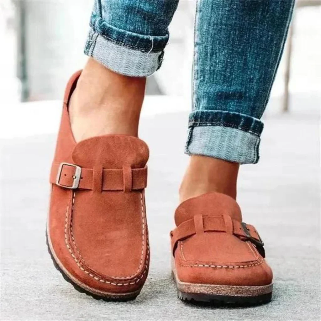 Orthopaedic clogs for women - Image 2