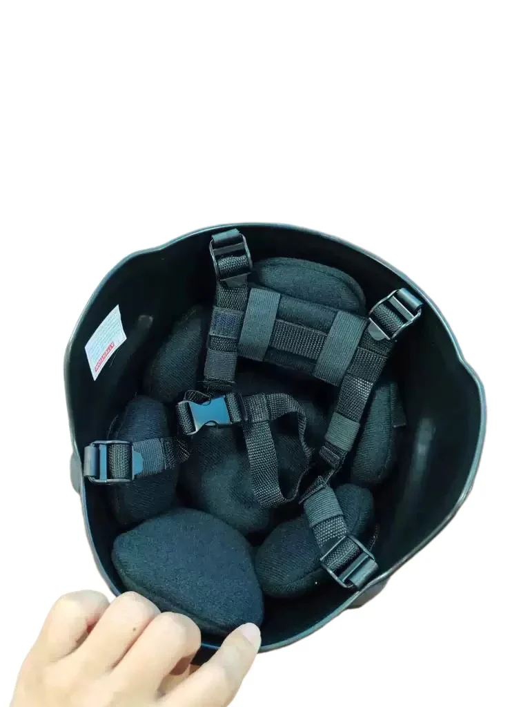 Outdoor Game Tactical Helmet - Image 4