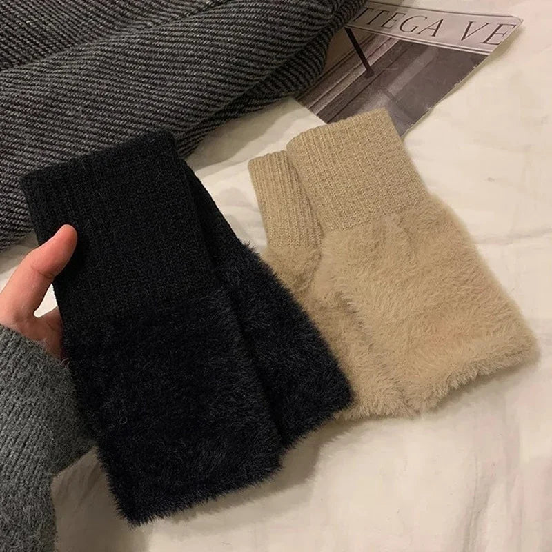 Plush Cozy Fingerless Gloves for Women - Image 4
