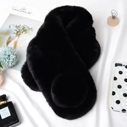 Plush Faux Fur Winter Scarf - Image 3