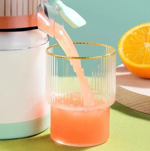 Portable Wireless Electric Fresh Orange Citrus Squeezer Juicer - Image 5