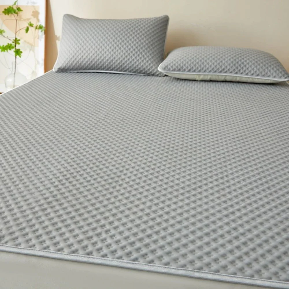 Lightweight Bedding - Image 3