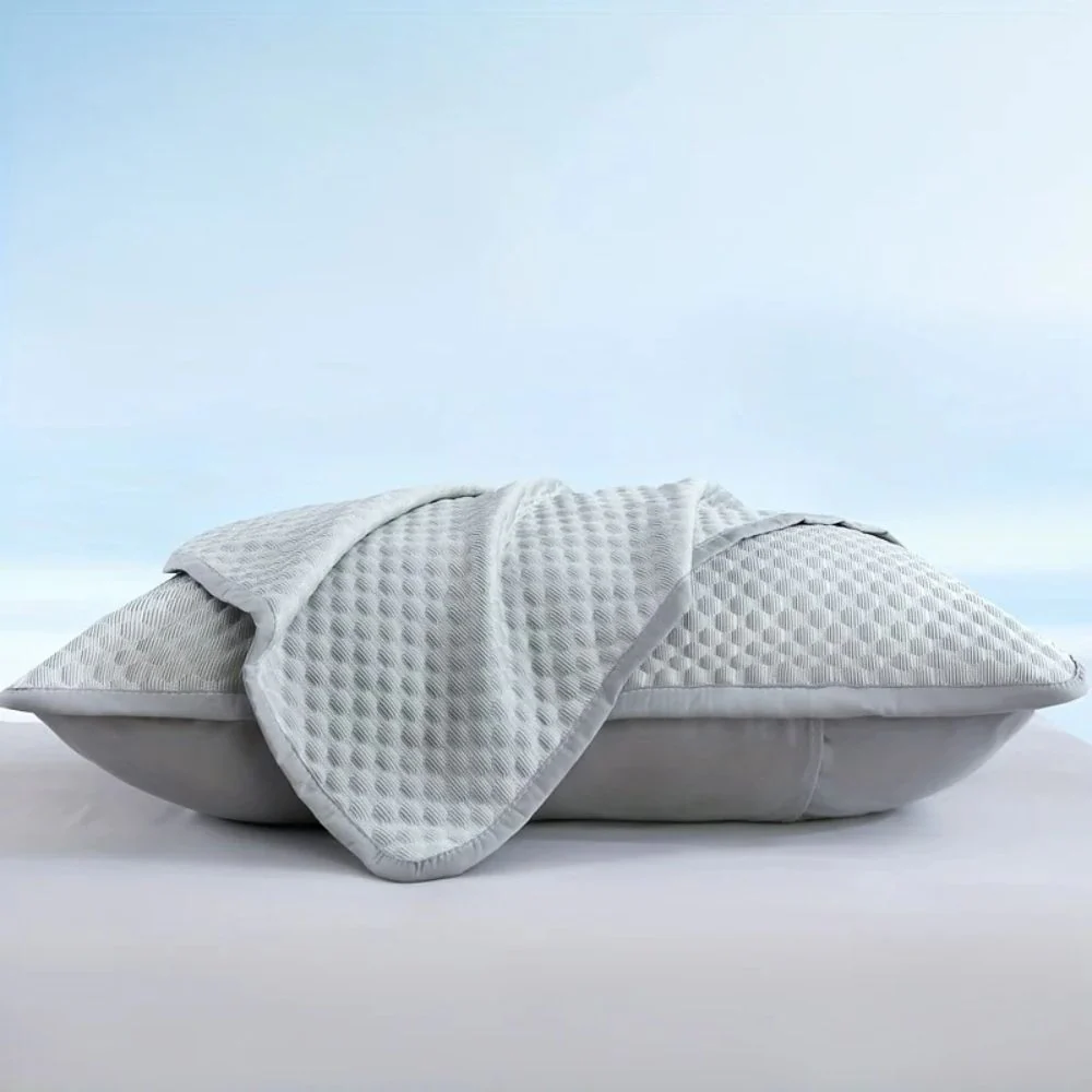Lightweight Bedding - Image 6