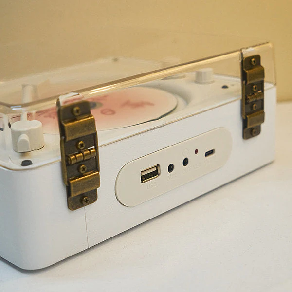 Retro CD Player - Image 2