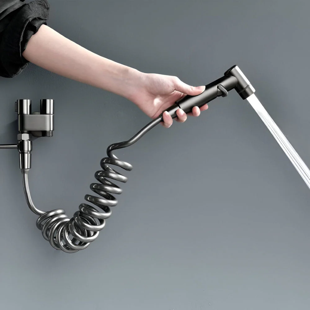 Revolutionary toilet shower faucet - Image 2