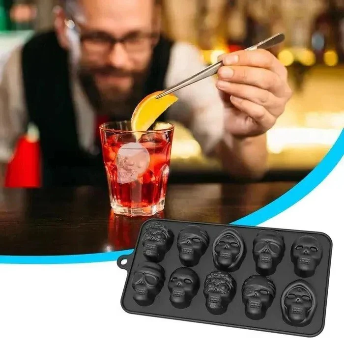 Skull-Shaped Ice Cube Tray - Image 4