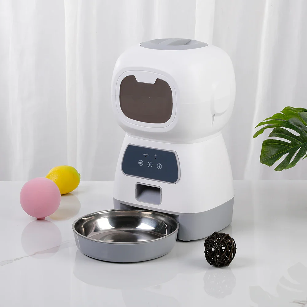 Smart Automatic Pet Feeder For Dogs And Cats - Image 2