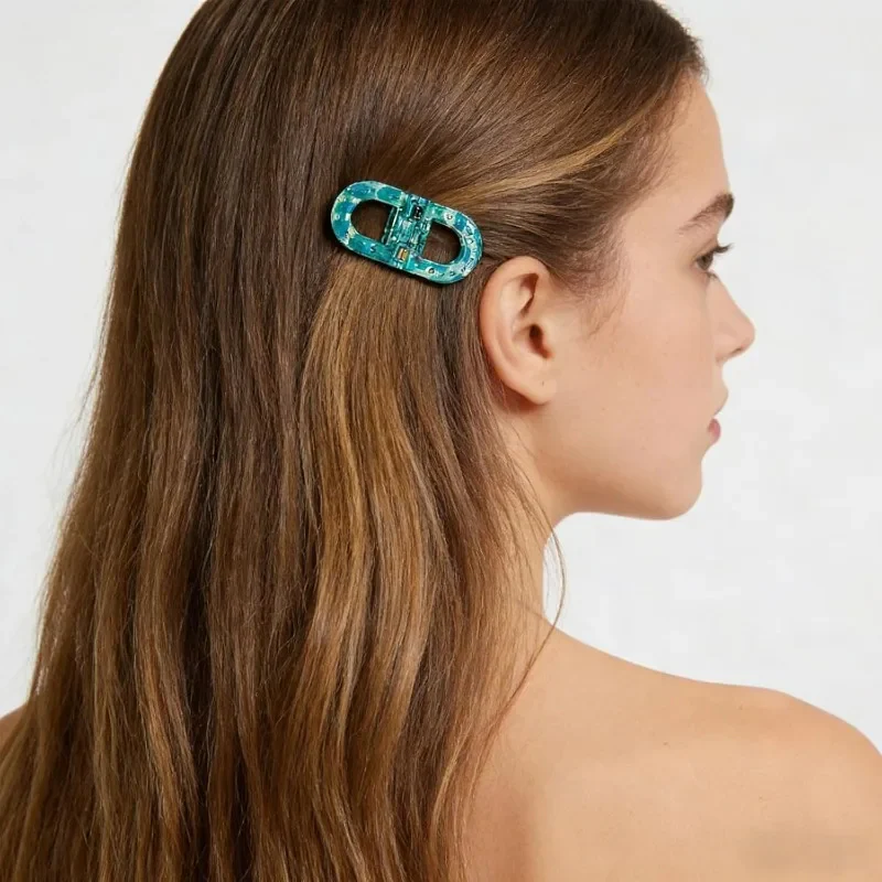 Smart Magnetic Strong Hold Hairclip Set - Image 4