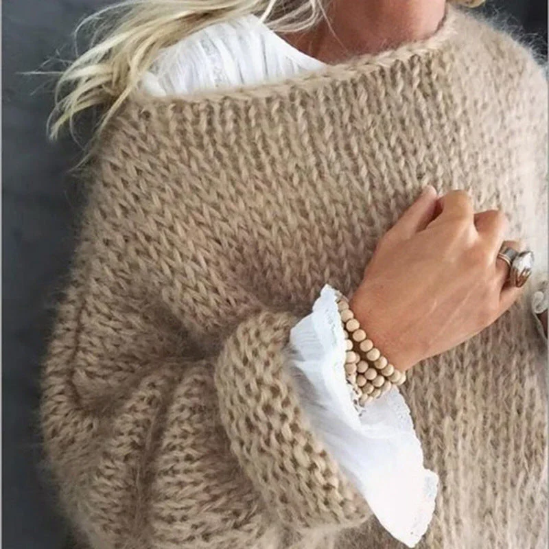 Stylish knitted sweater - Image 2