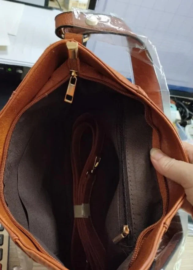 Stylish Ladies Vintage Leather Bag - Image 5