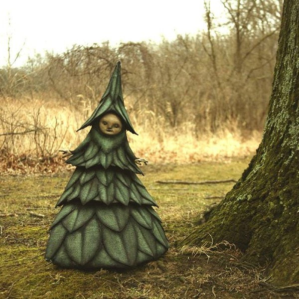 The Dark and Bizarre Art – Creepy Witch Sculptures(Halloween Decoration) - Image 8