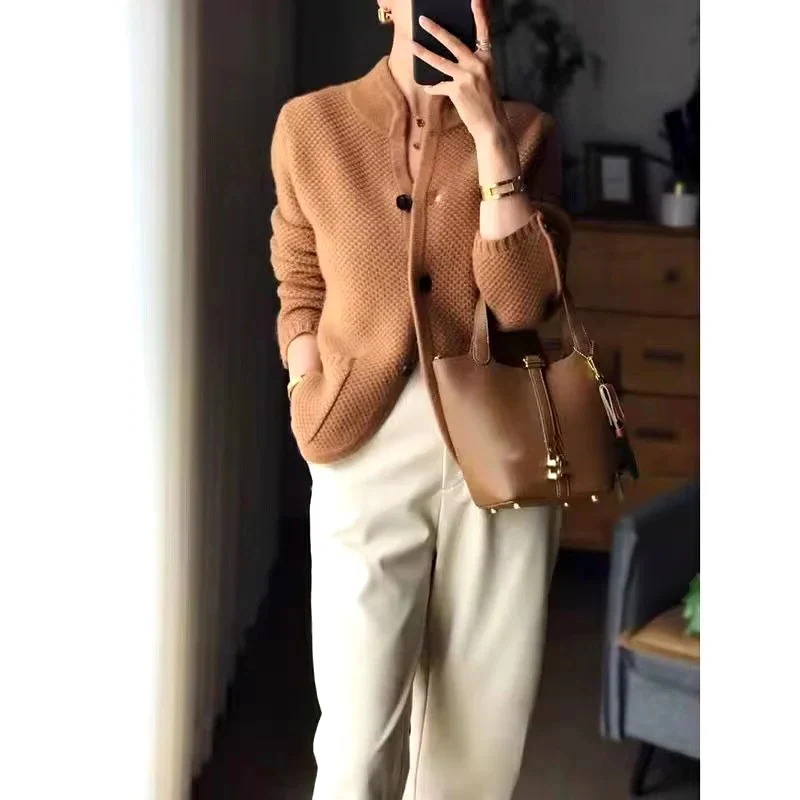 Thick Wool Sweater Jacket For Cold Winter Weather - Image 4