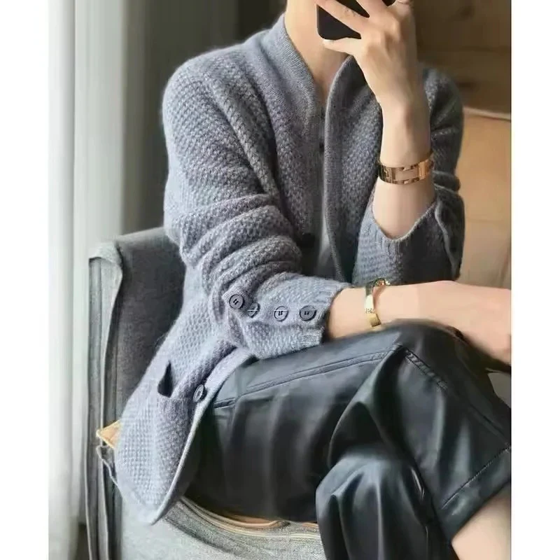 Thick Wool Sweater Jacket For Cold Winter Weather - Image 5