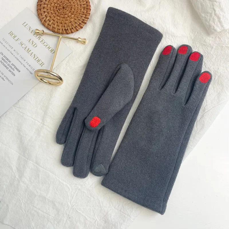 Touch Screen Winter Gloves with Nail Polish Design - Image 4