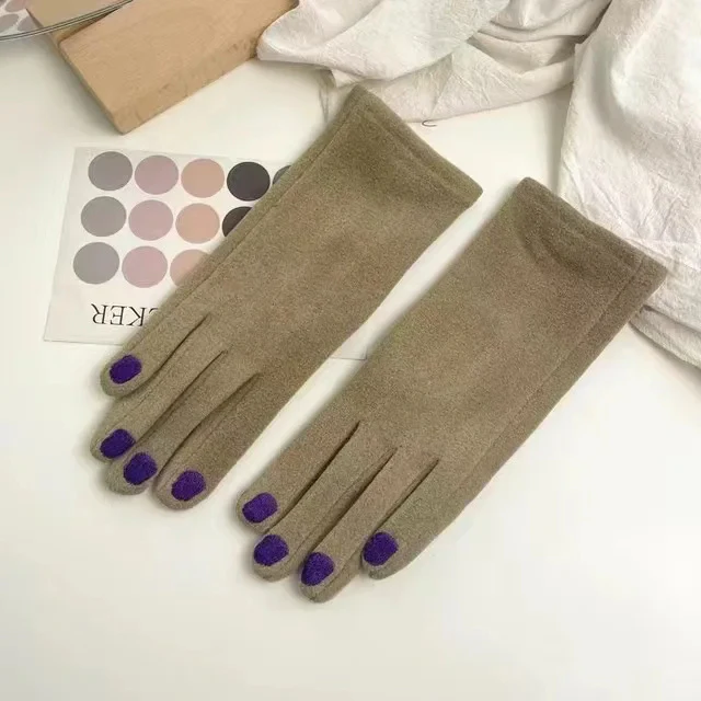 Touch Screen Winter Gloves with Nail Polish Design - Image 9