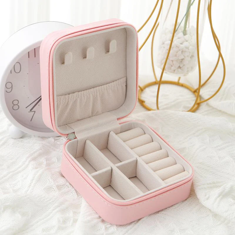Travel Case For Jewelry - Image 3