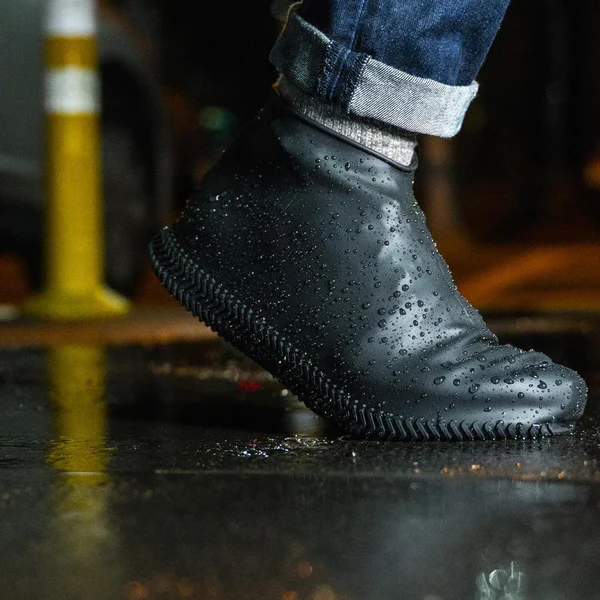 Ultra-Durable Silicovers Non-Slip Shoe Covers: Keep Your Shoes Clean & Dry - Image 2