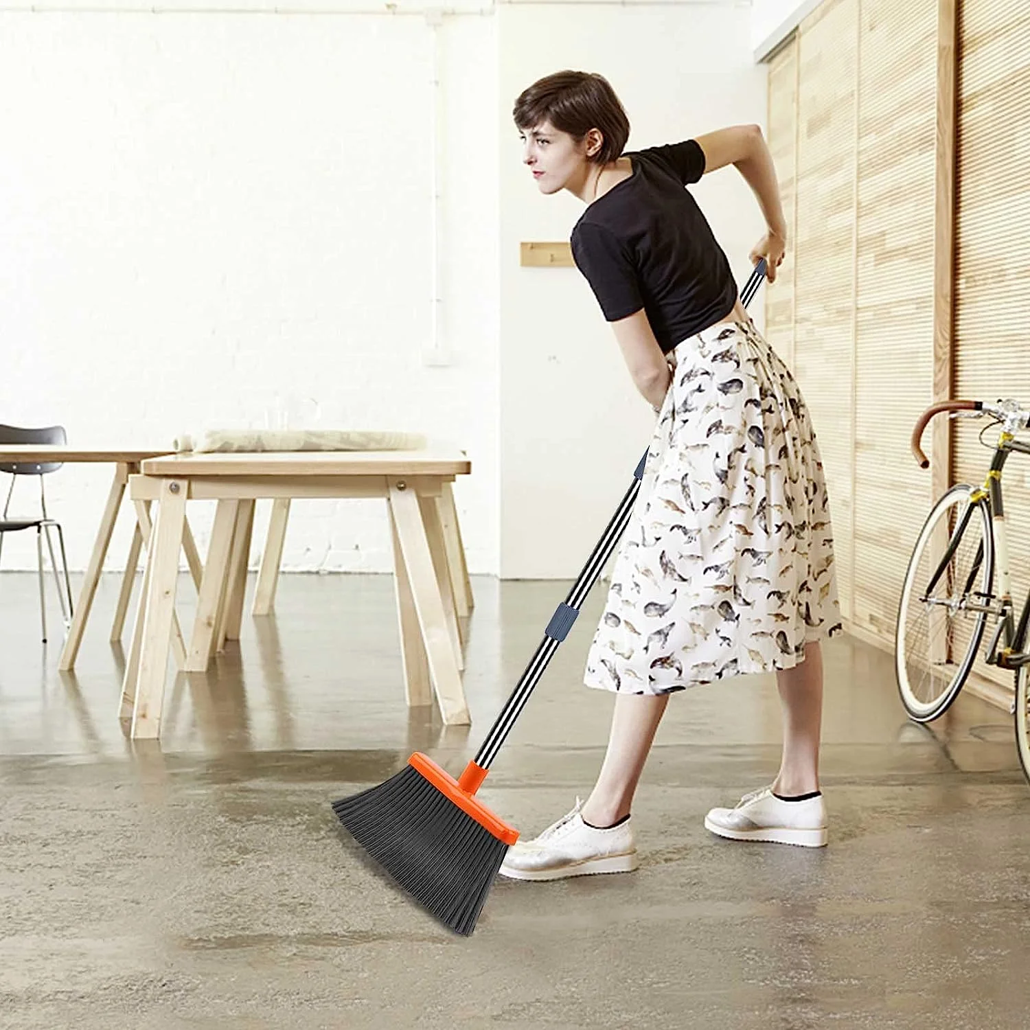 Self-Cleaning Broom And Dustpan Set - Image 4