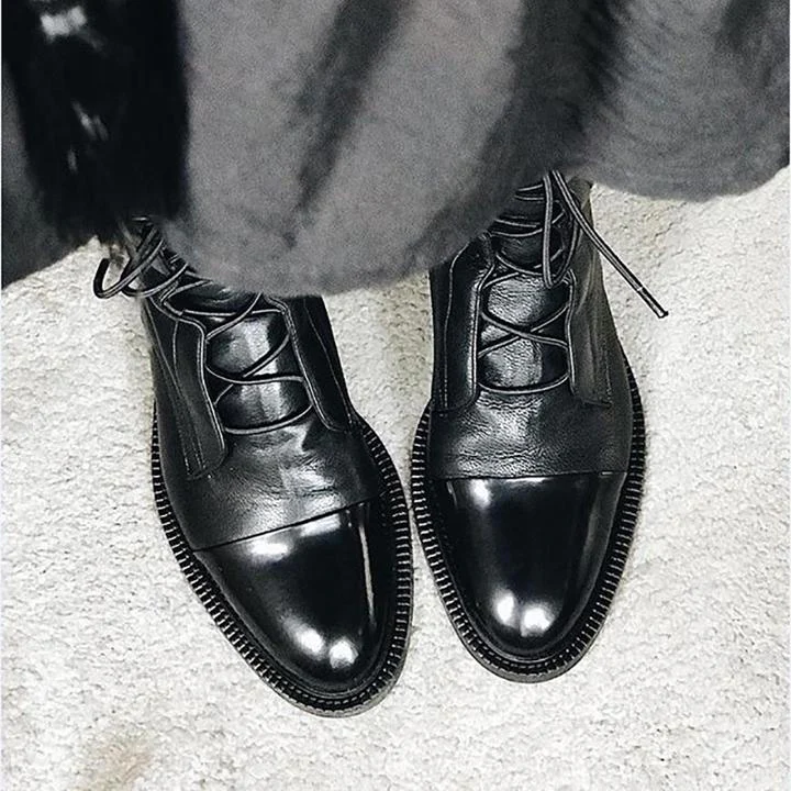 Vintage Heeled Ankle Boots For Women - Image 2