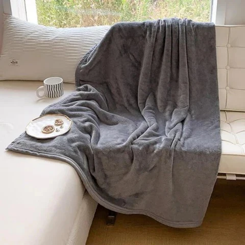Waterproof Warm Blanket - Image 4
